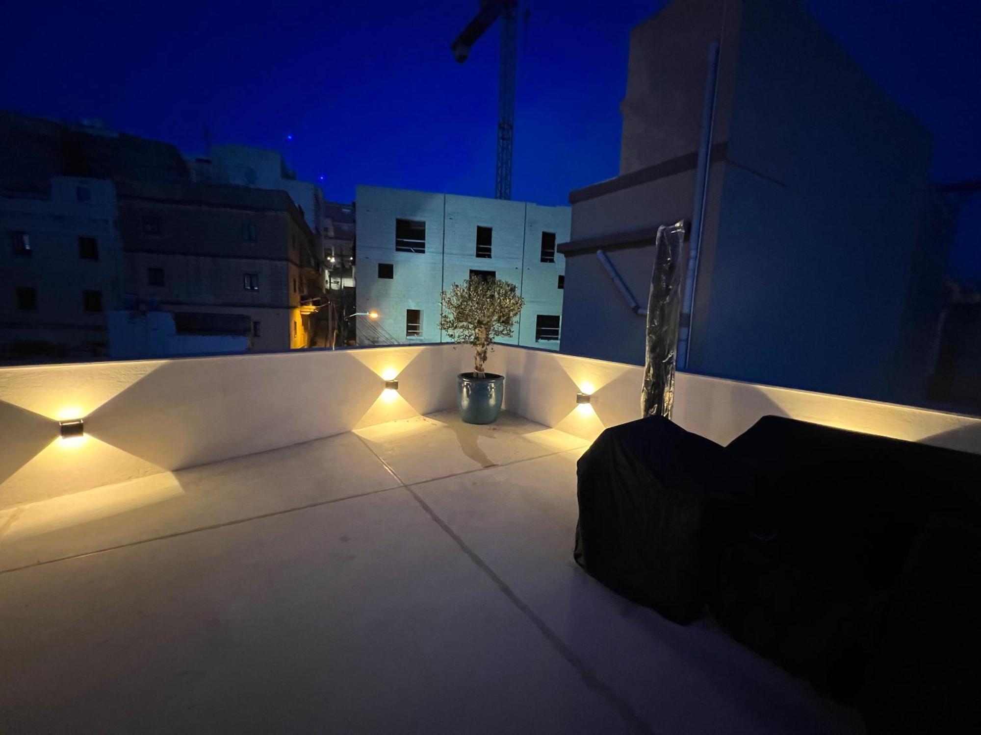Dar Barbara Duplex 2 Double Bedrooms,2 Sofa Beds Large House With Terrace Roof Views Of Valletta Cospicua Dış mekan fotoğraf